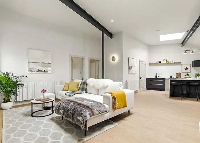 Дом отдыха The Loft At The Warehouse